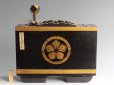 Photo7: Japanese EDO Samurai wooden Lacquer Sake Cask Large SASHIDARU Gold family crest