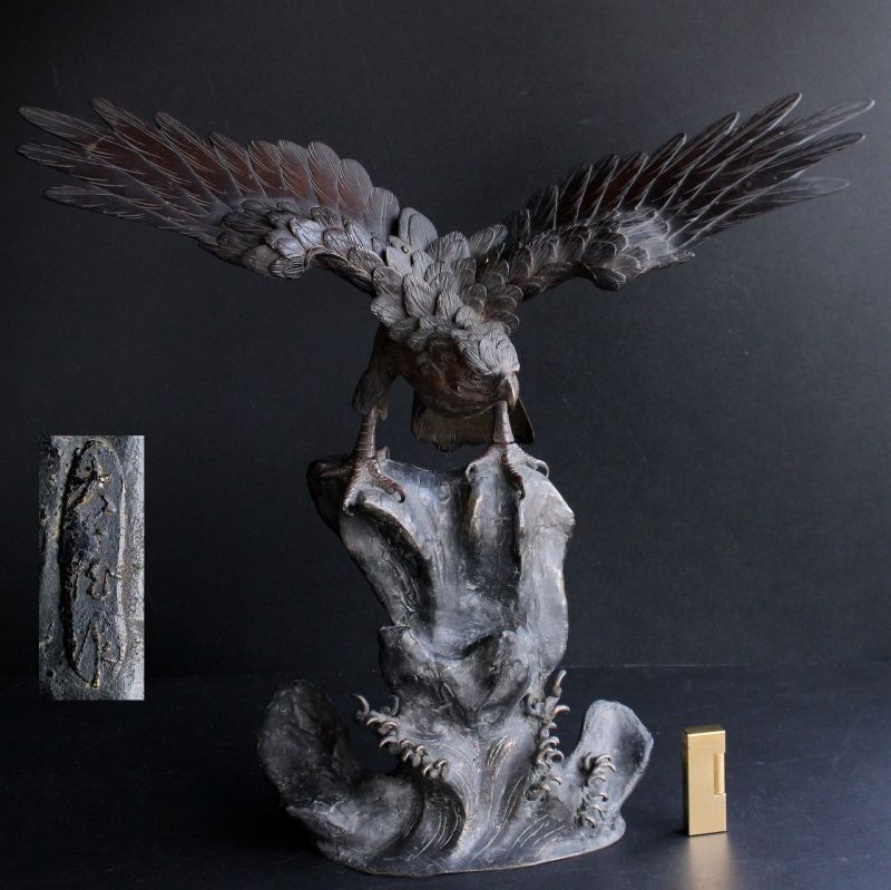 Japanese Antique Bronze HAWK EAGLE Artist Signed STATUE Okimono