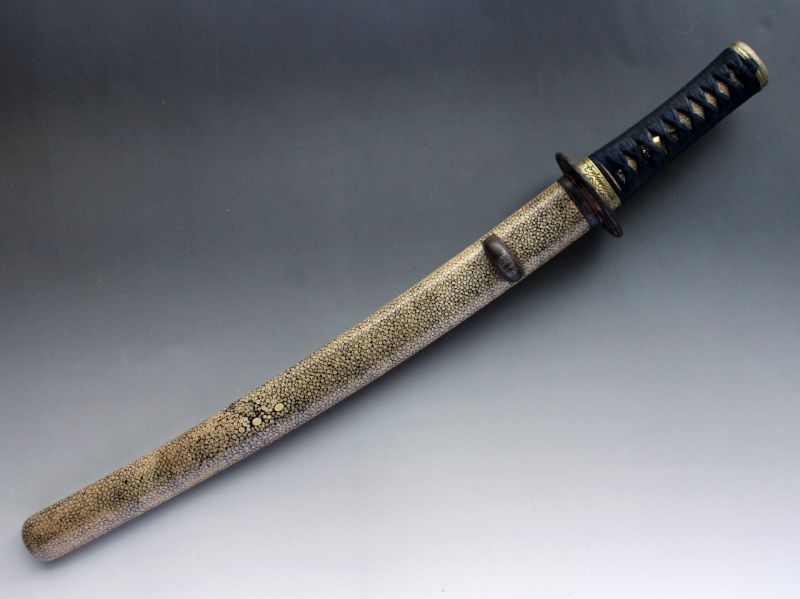 Antique Japanese samurai Sword YAKIZASHI koshirae sharkskin Saya